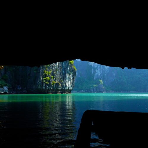 Gran tour Vietnam in caverna